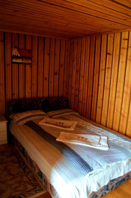 Casa Lorena Sărata-Monteoru Szoba fotó